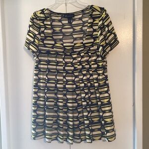 INC International Concepts Gray and Yellow Circle Pattern Top